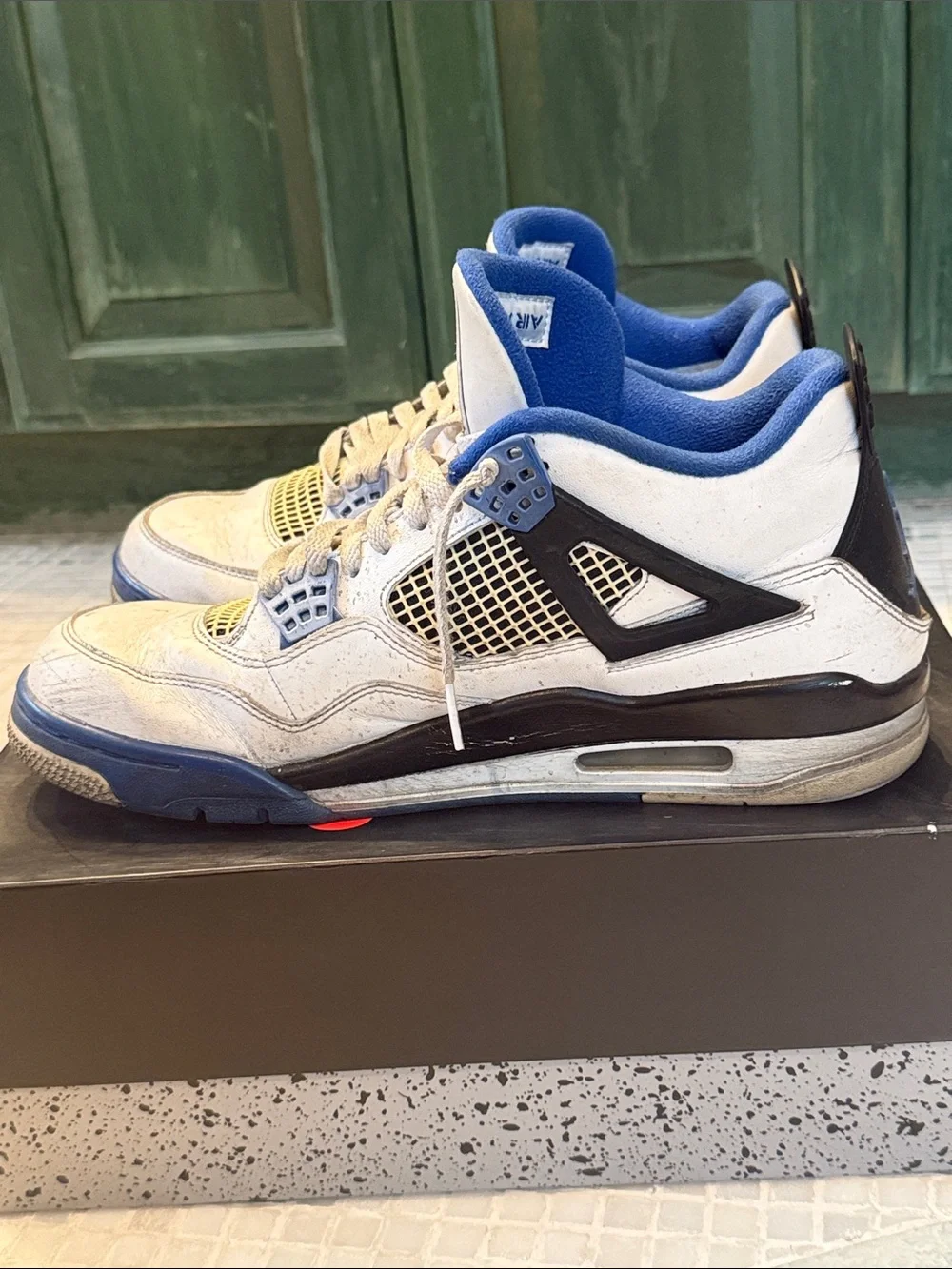 Jordan classic silhouette
